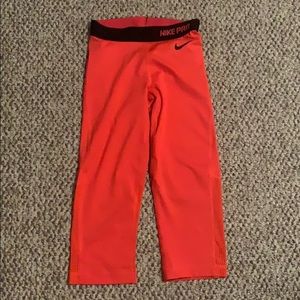 Nike Pro neon pink sz S 3/4 legging
